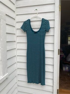 Fitted Striped Teal & White Scoop Neck Maxi Dress Short Sleeve T-shirt Dress